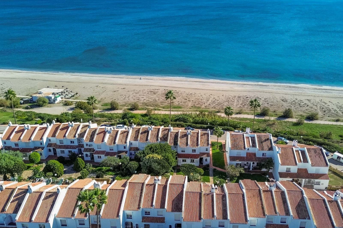 2-5bd7b9d04b45e33852eaf0ec6670150d