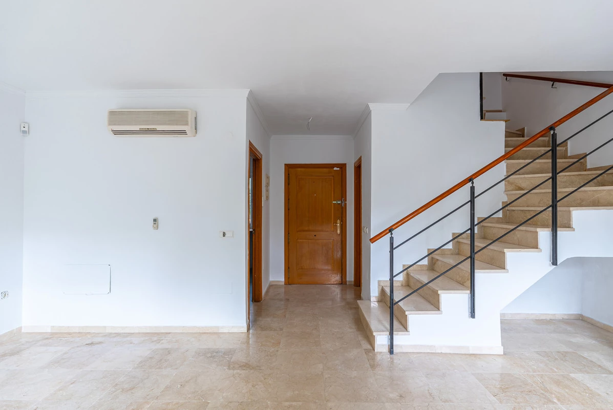 9-467d0cee5b725f3ef65f102a0c2e69c0