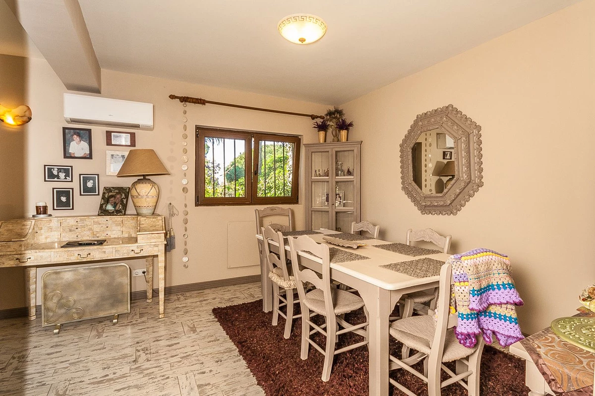 7-aa4cc561180b369757c0bb4af9886cd3