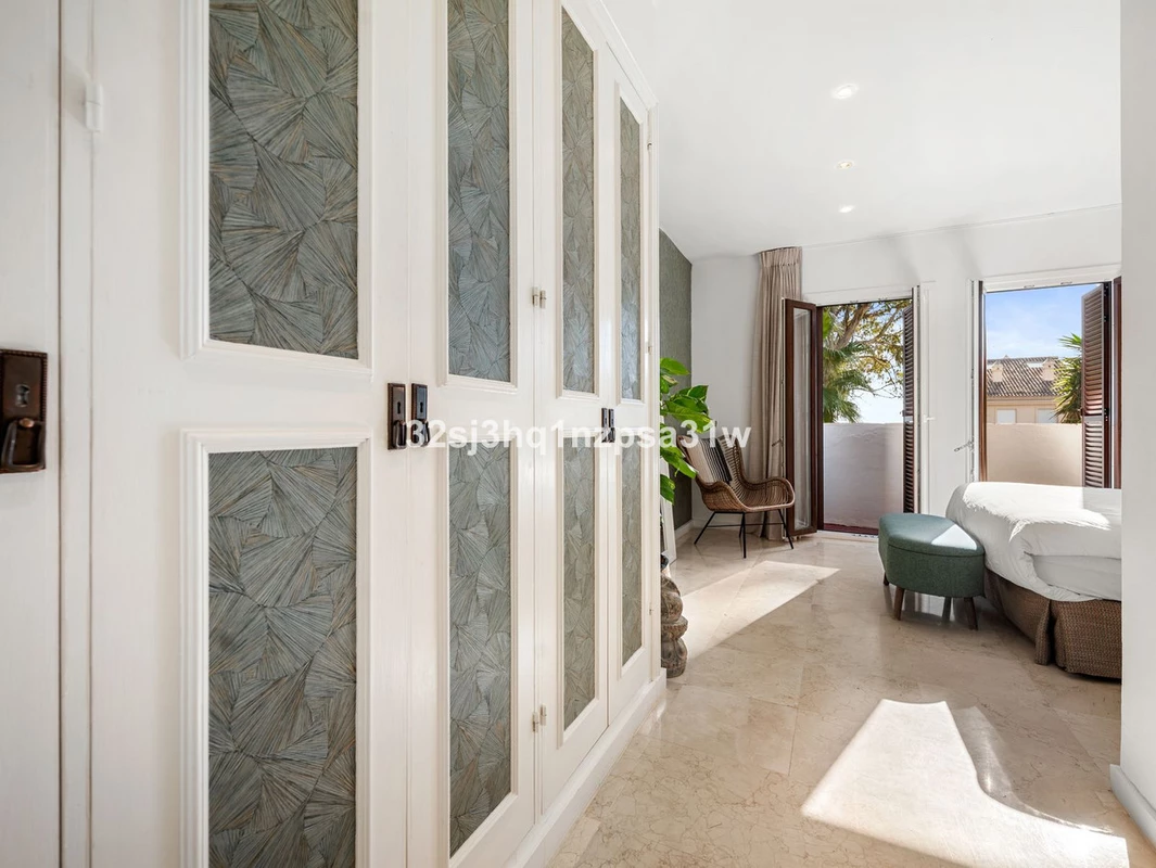 9-467d0cee5b725f3ef65f102a0c2e69c0