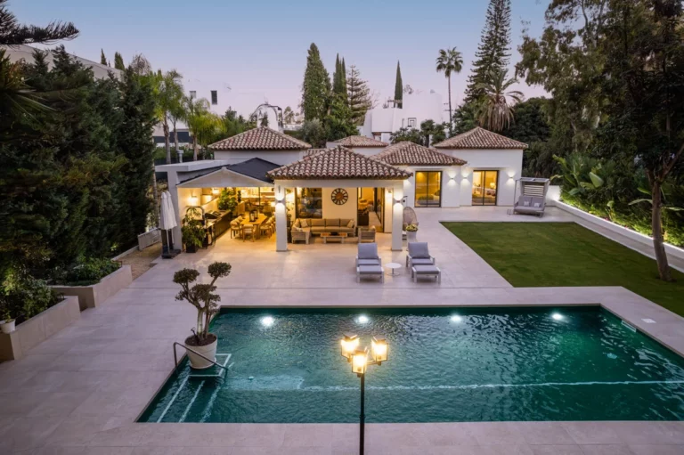 R5212033 | Detached Villa in Nueva Andalucía – € 4,950,000 – 5 beds, 5.5 baths