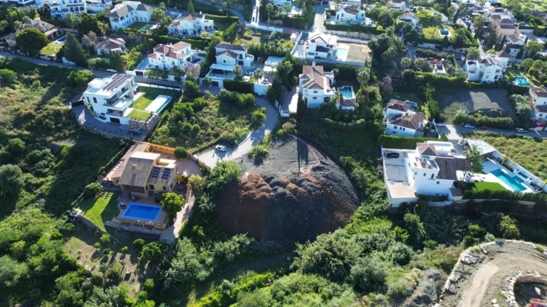 1-7980e48d732b6fc85c14b43b94d2aa54