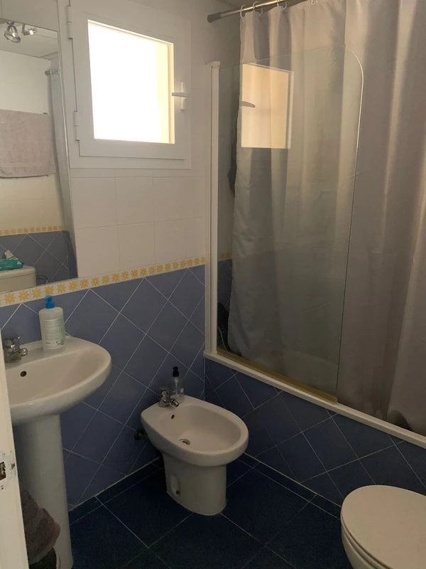 8-e64a9055bba3e77ac8aca3b893cdf826