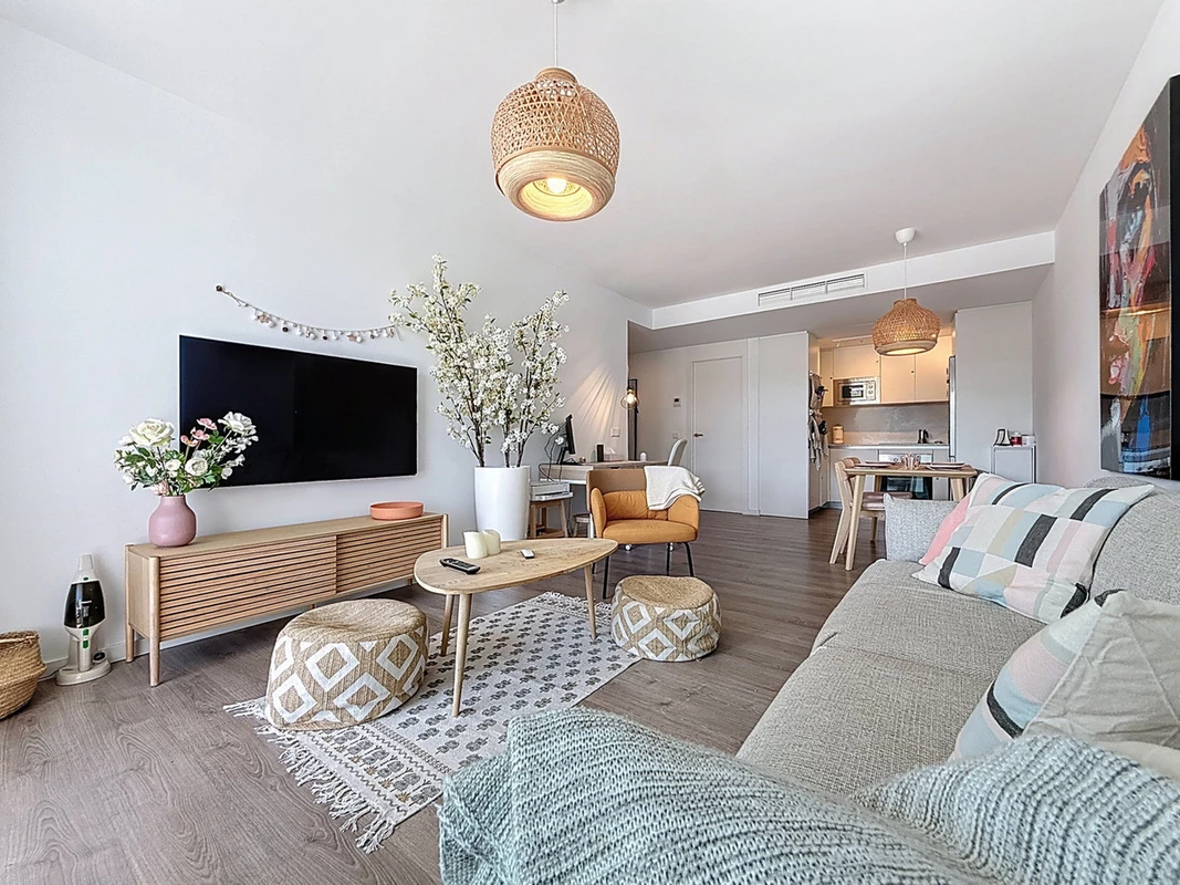 7-aa4cc561180b369757c0bb4af9886cd3