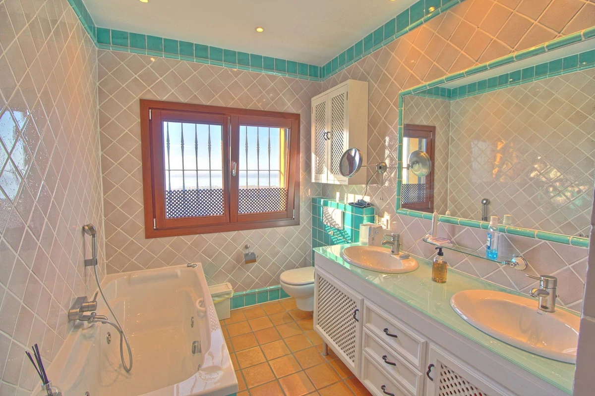 9-467d0cee5b725f3ef65f102a0c2e69c0