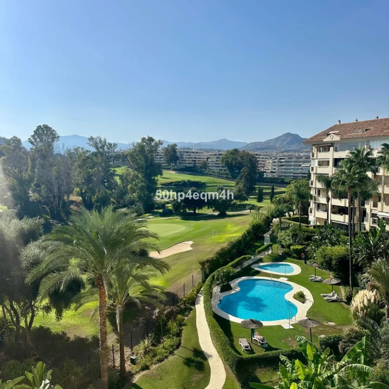 R5164198 | Middle Floor Apartment in Guadalmina Alta – € 424,500 – 2 beds, 2 baths
