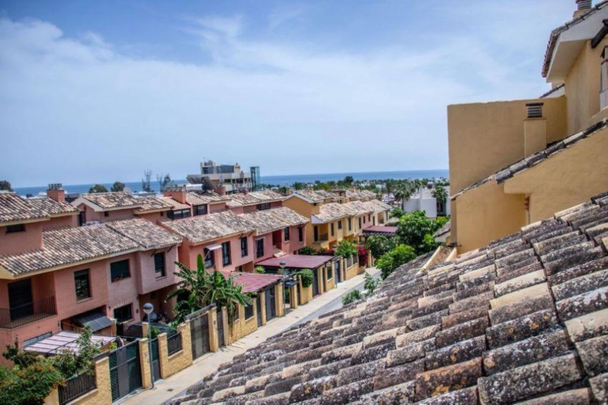 1-7980e48d732b6fc85c14b43b94d2aa54