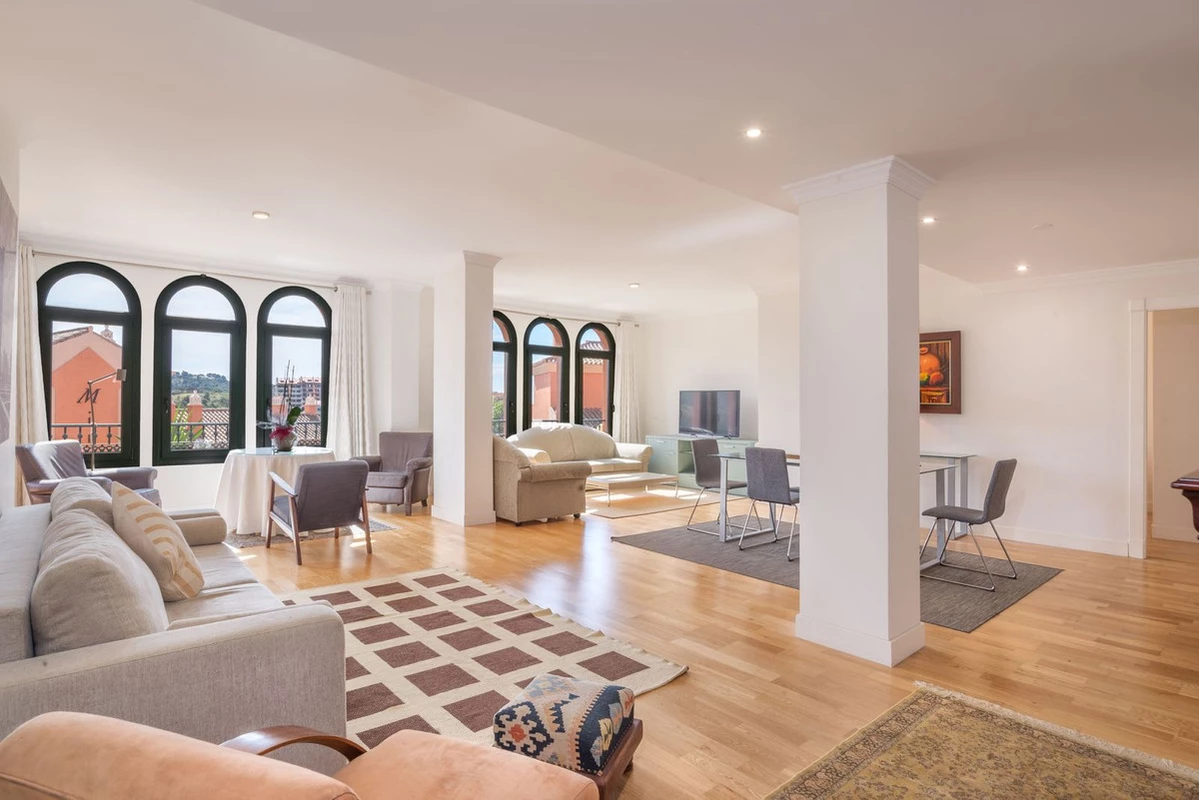 2-5bd7b9d04b45e33852eaf0ec6670150d