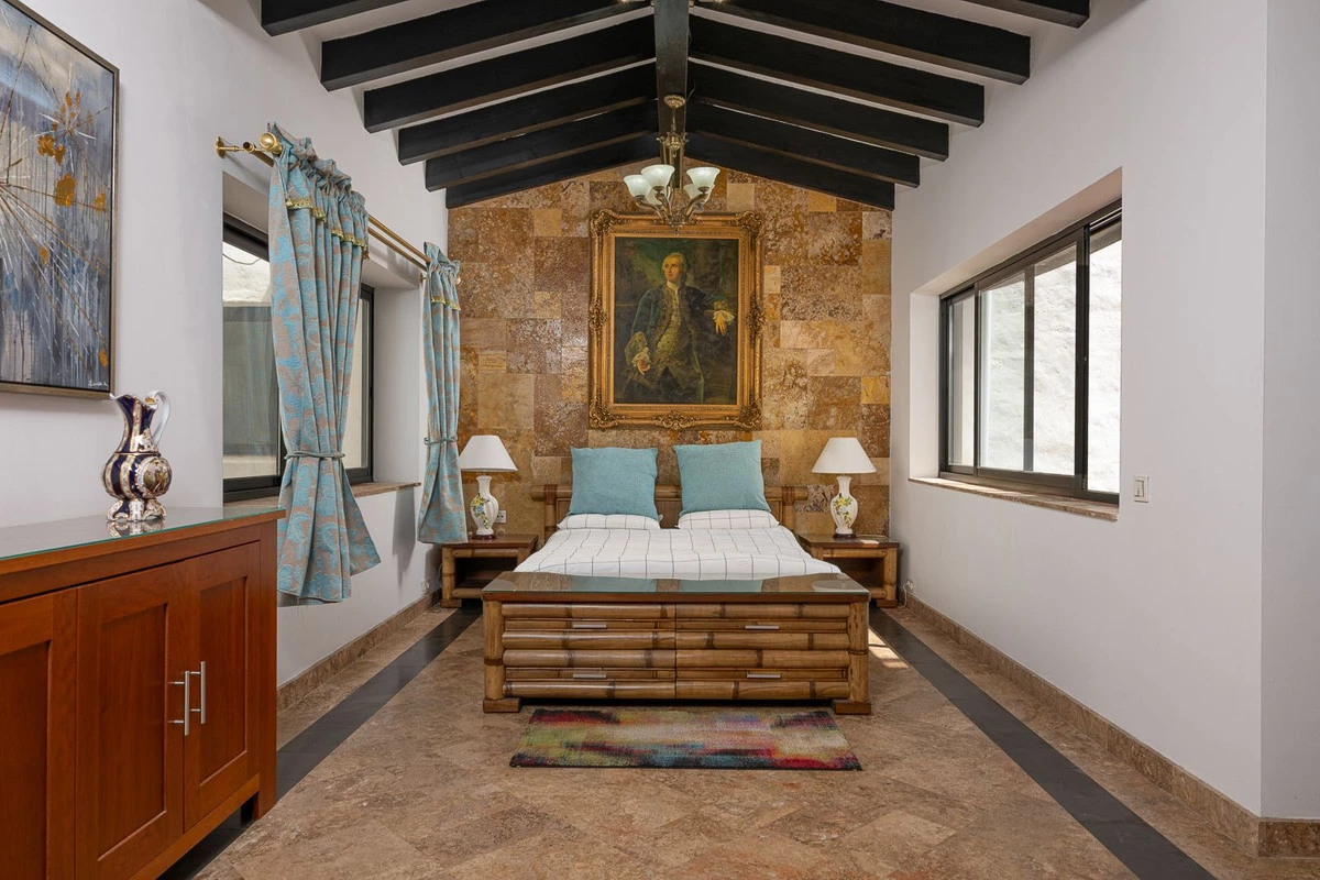 1-7980e48d732b6fc85c14b43b94d2aa54