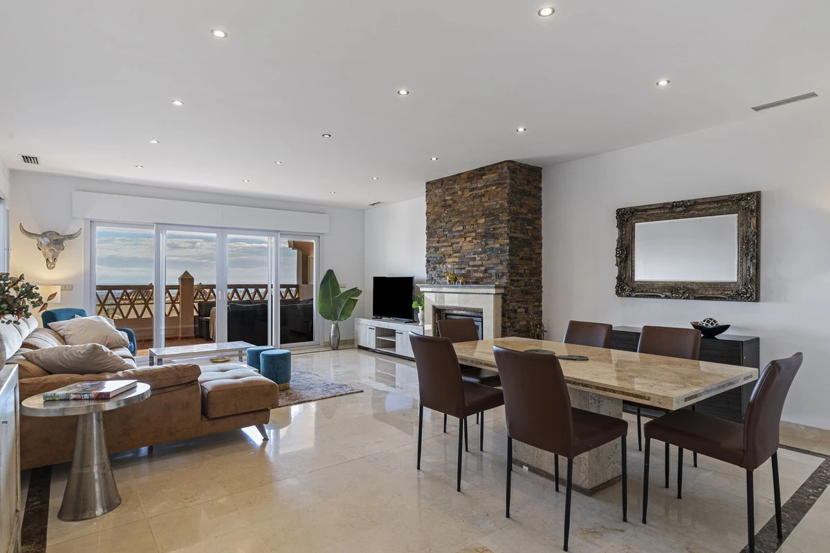 7-aa4cc561180b369757c0bb4af9886cd3