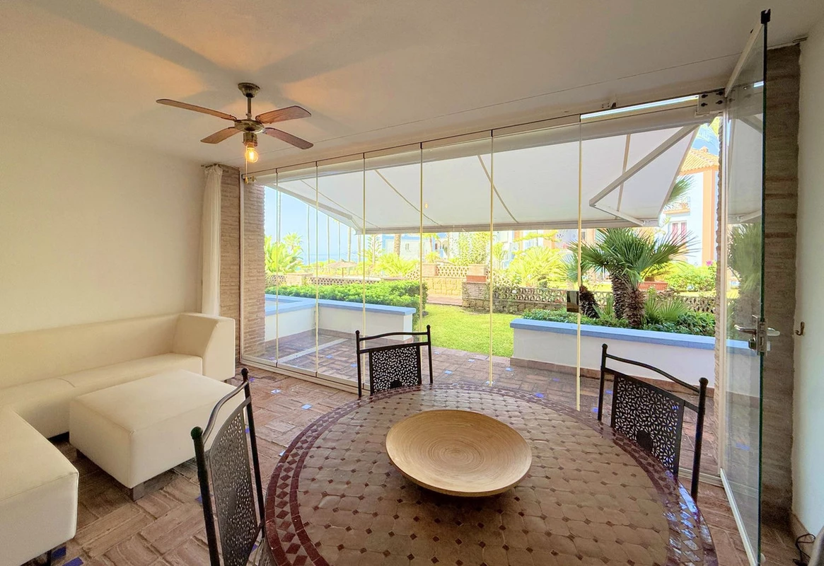 2-5bd7b9d04b45e33852eaf0ec6670150d