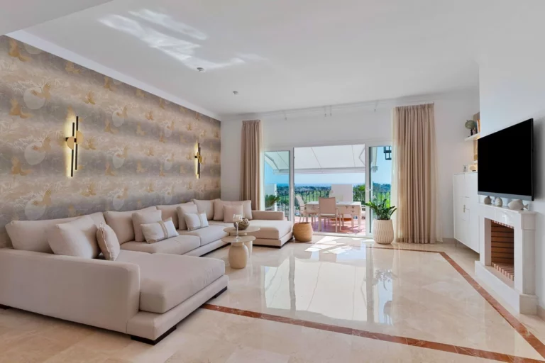 R5188291 | Penthouse Duplex in El Paraiso – € 595,000 – 2 beds, 2 baths