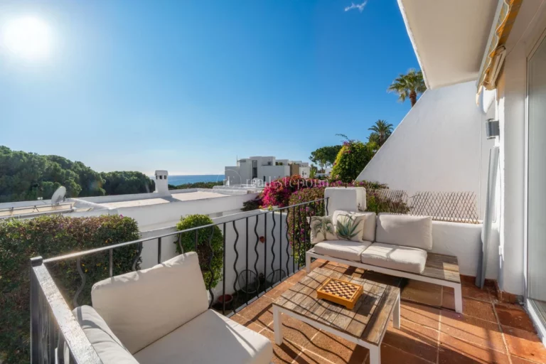 CHM01TH100 | Town House in Marbella East – € 545,000 – 3 beds, 2 baths