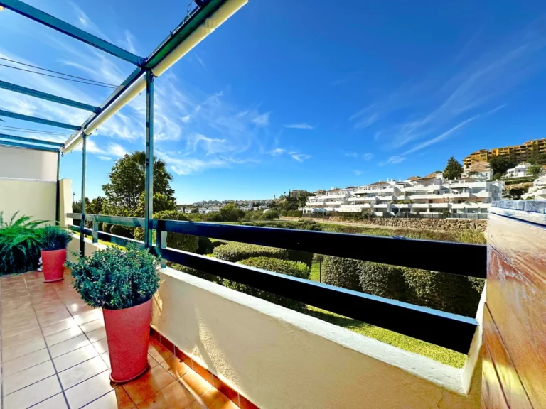 R5242375 | Ground Floor Apartment in Estepona – € 530,250 – 2 beds, 2 baths