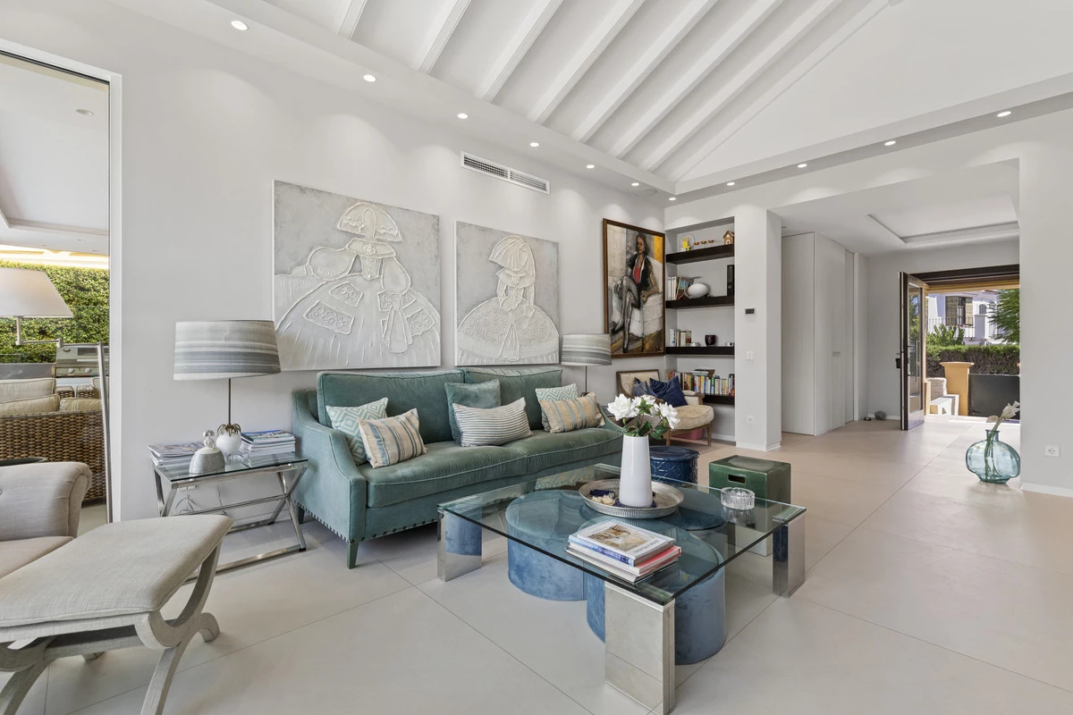 7-aa4cc561180b369757c0bb4af9886cd3