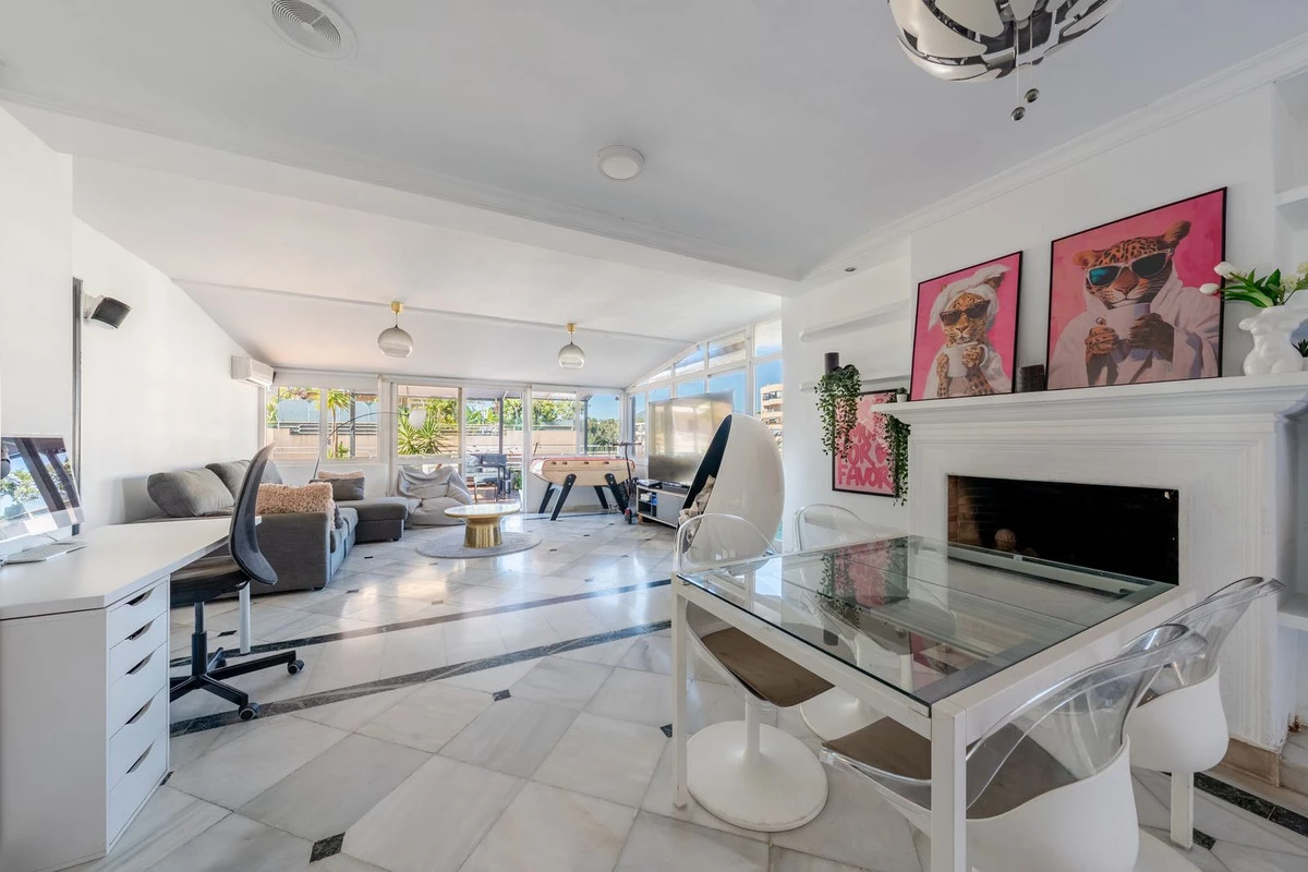 2-5bd7b9d04b45e33852eaf0ec6670150d