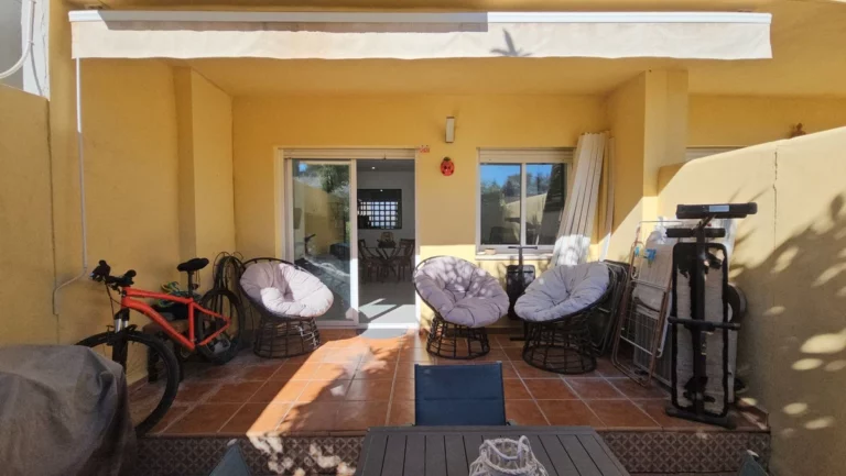 R4873570 | Townhouse in Estepona – € 355,000 – 3 beds, 2 baths