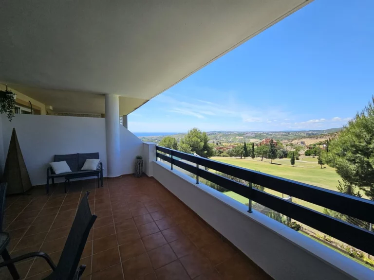 R5219572 | Middle Floor Apartment in Casares Playa – € 260,000 – 3 beds, 2 baths