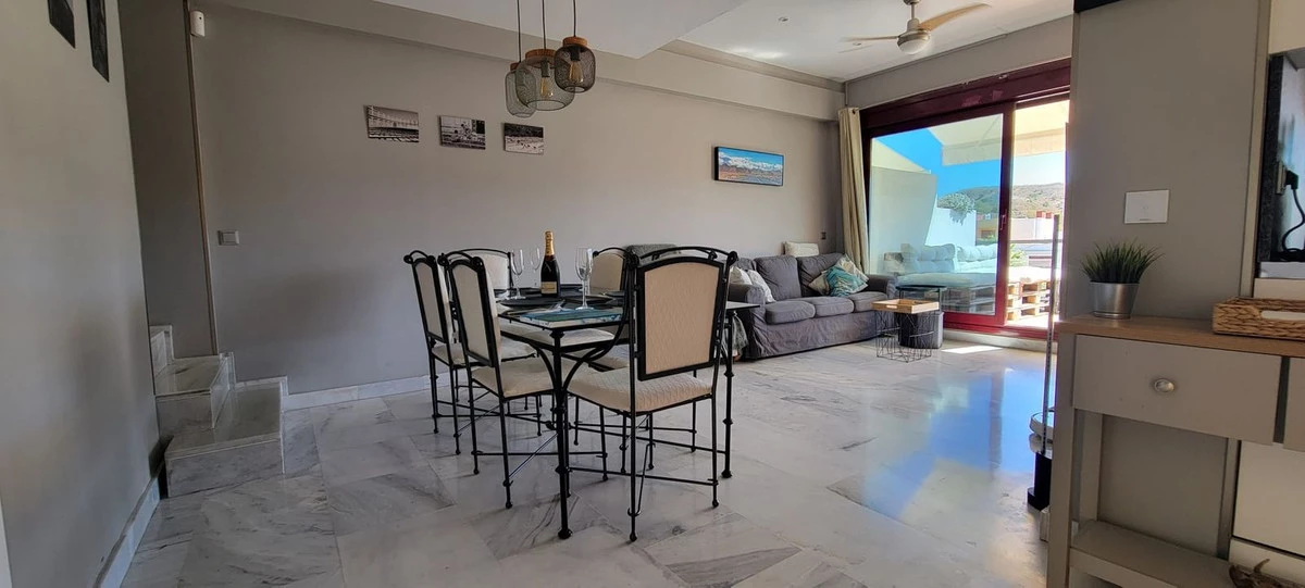 2-5bd7b9d04b45e33852eaf0ec6670150d