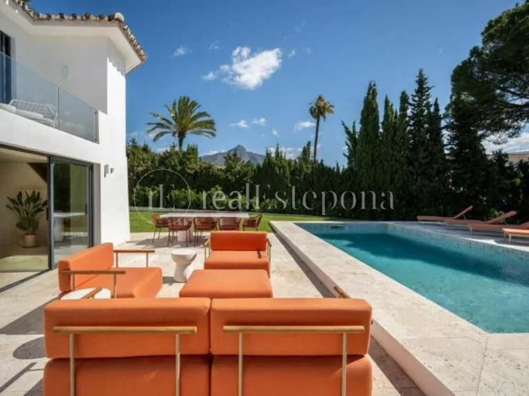 527-03323P | Villa in Nueva Andalucia – € 3,100,000 – 4 beds, 4 baths