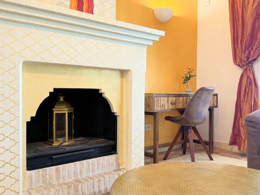 8-e64a9055bba3e77ac8aca3b893cdf826