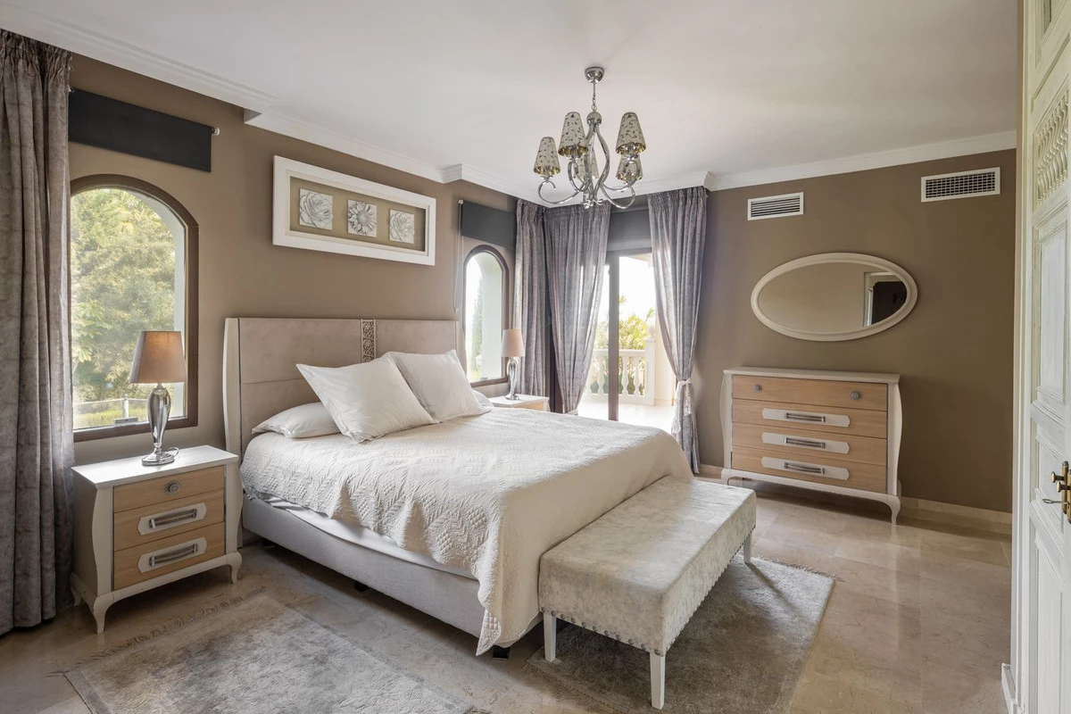 7-aa4cc561180b369757c0bb4af9886cd3