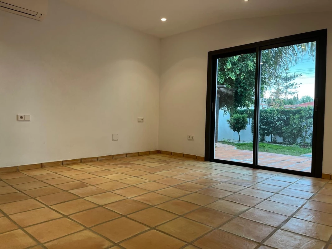 7-aa4cc561180b369757c0bb4af9886cd3