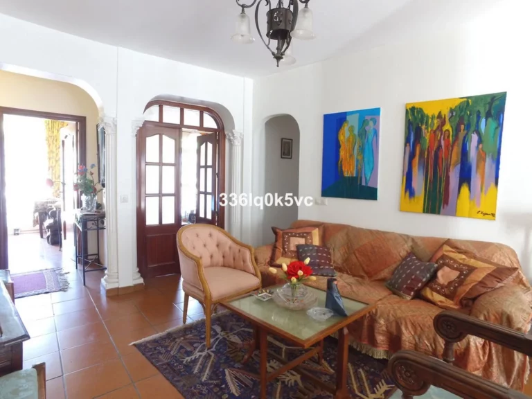R4306633 | Duplex in Benahavís – € 550,000 – 5 beds, 3 baths