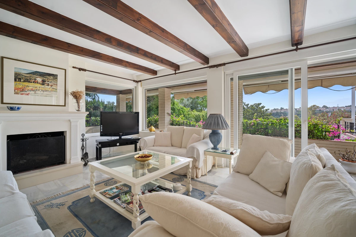 9-467d0cee5b725f3ef65f102a0c2e69c0