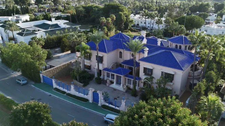 R5211964 | Detached Villa in Nueva Andalucía – € 7,500,000 – 6 beds, 7 baths