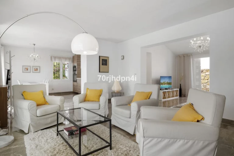 R5214346 | Detached Villa in El Padron – € 890,000 – 3 beds, 2 baths