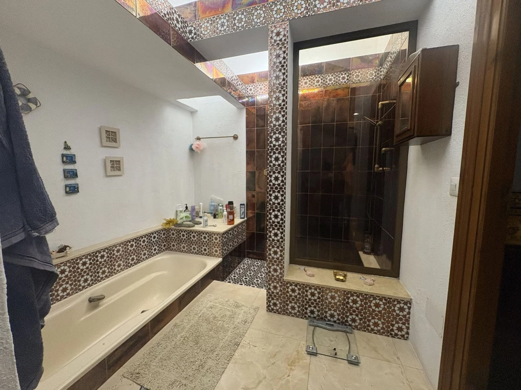 7-aa4cc561180b369757c0bb4af9886cd3