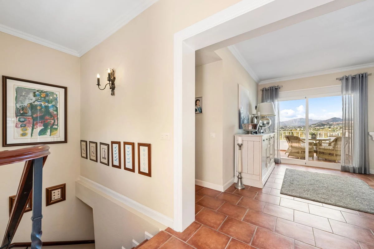 2-5bd7b9d04b45e33852eaf0ec6670150d