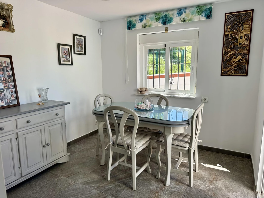 8-e64a9055bba3e77ac8aca3b893cdf826