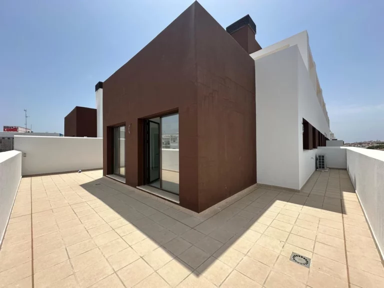 R4798252 | Penthouse in Estepona – € 525,000 – 3 beds, 2 baths