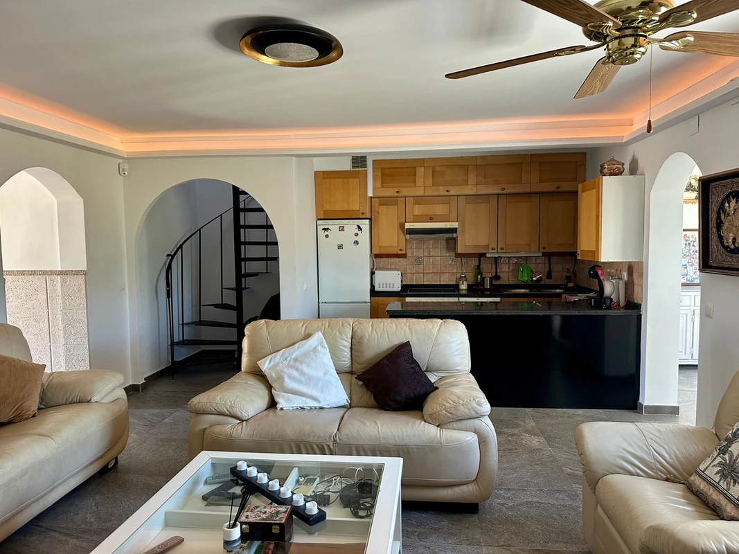 4-c23c0f86247804fa50226aecd8b0b2c8