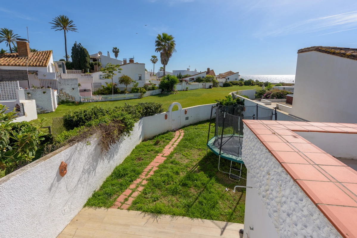 3-e898b2bb2a2fdfd06d2c39894dce8316