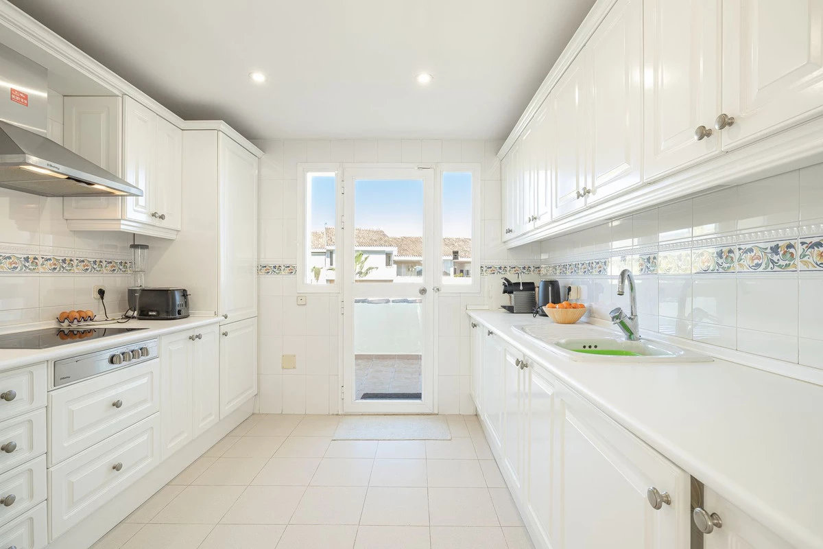 7-aa4cc561180b369757c0bb4af9886cd3