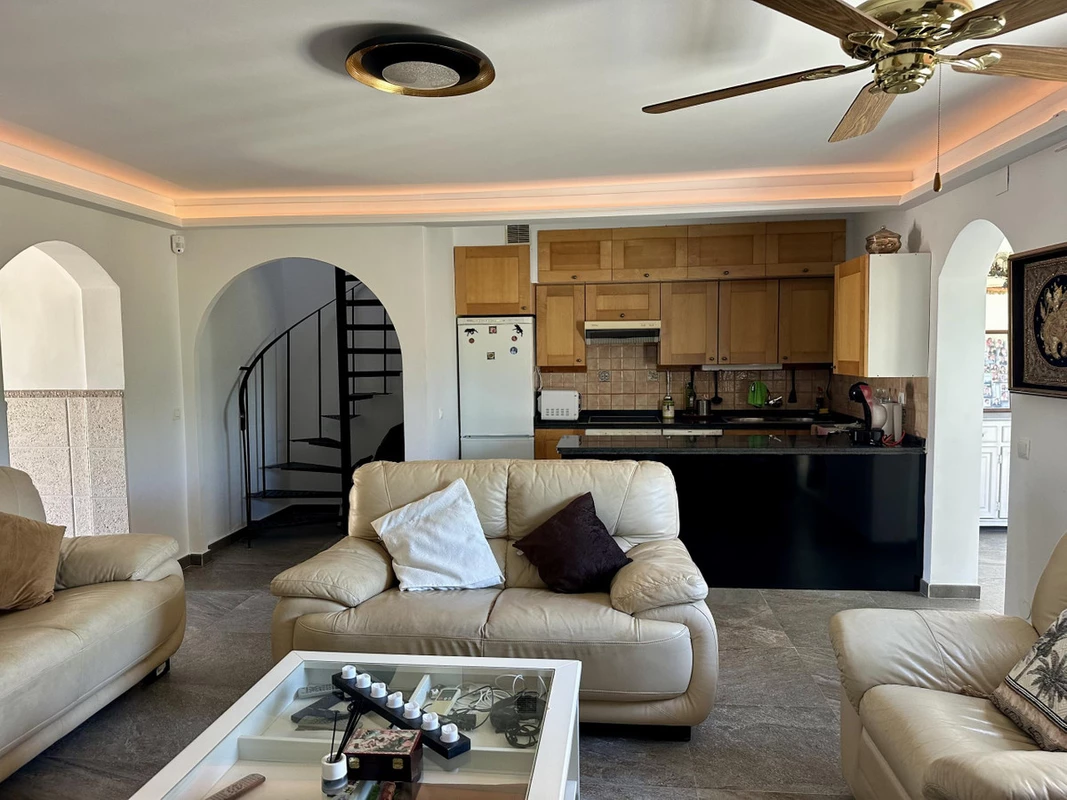 4-c23c0f86247804fa50226aecd8b0b2c8