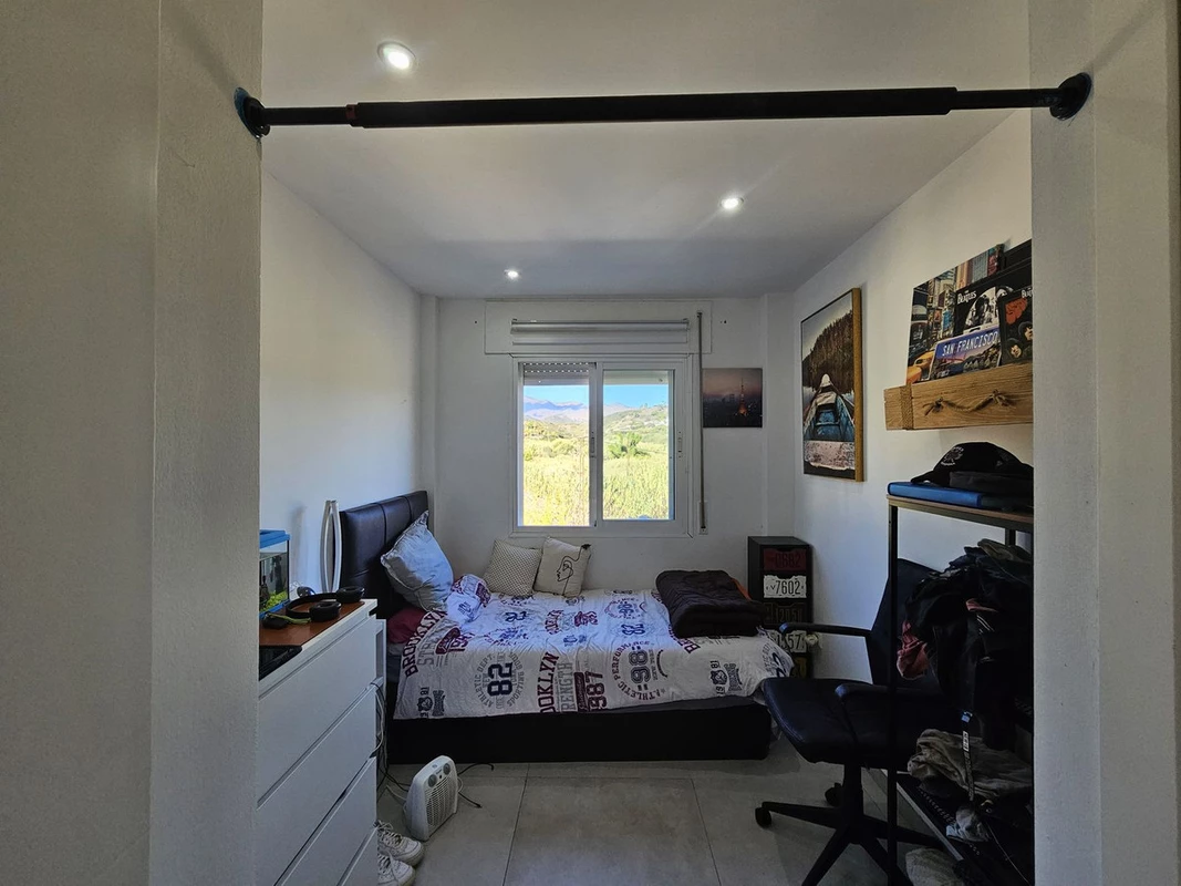 8-e64a9055bba3e77ac8aca3b893cdf826