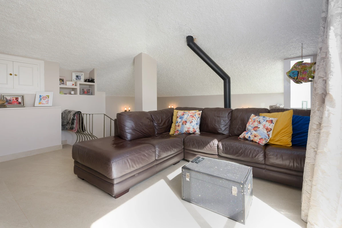 9-467d0cee5b725f3ef65f102a0c2e69c0