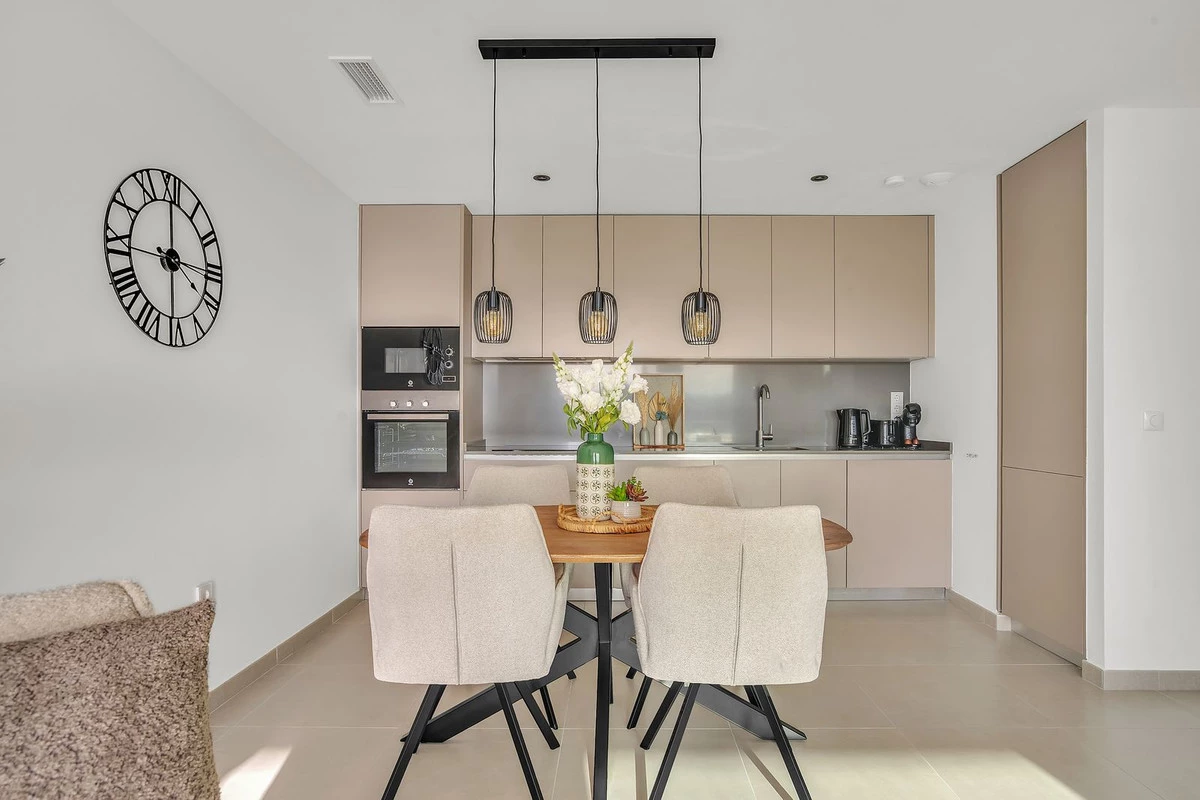 7-aa4cc561180b369757c0bb4af9886cd3