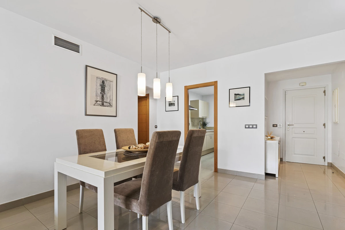 8-e64a9055bba3e77ac8aca3b893cdf826