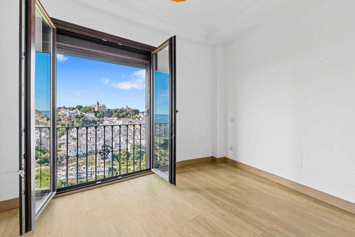 7-aa4cc561180b369757c0bb4af9886cd3