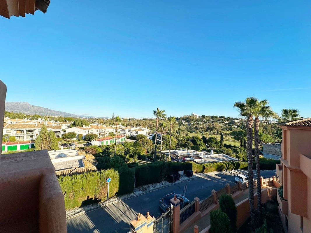 2-5bd7b9d04b45e33852eaf0ec6670150d