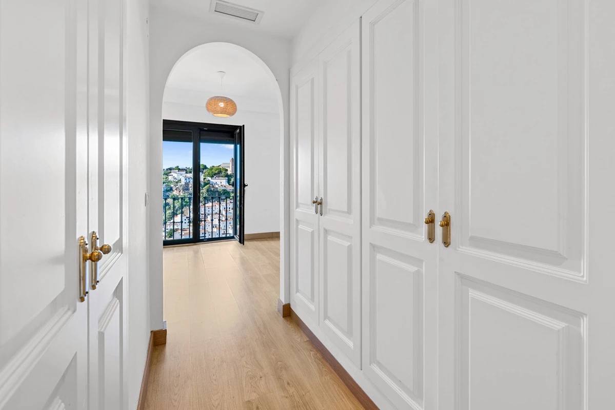 9-467d0cee5b725f3ef65f102a0c2e69c0