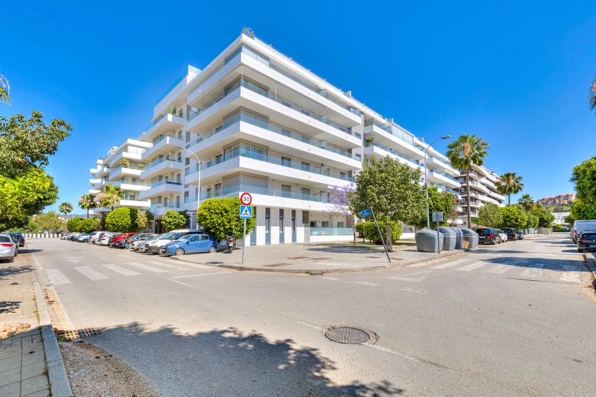 2-5bd7b9d04b45e33852eaf0ec6670150d