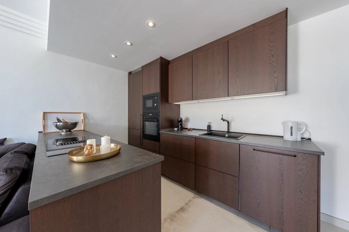 9-467d0cee5b725f3ef65f102a0c2e69c0