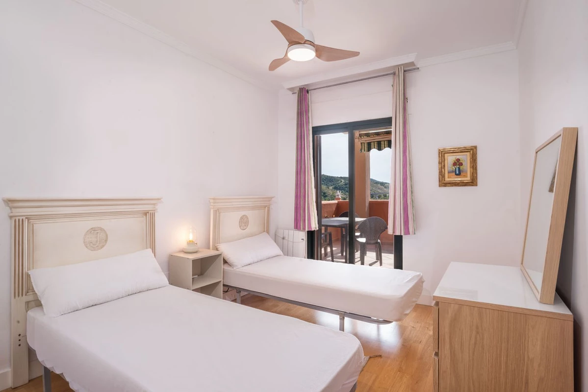 7-aa4cc561180b369757c0bb4af9886cd3