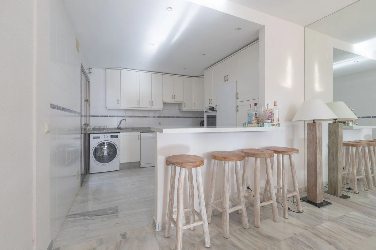 7-aa4cc561180b369757c0bb4af9886cd3